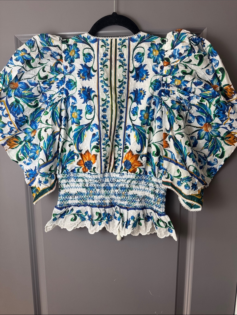 FARMRIO Off-White Flora Tile Smocked Blouse | Size XS | NWT - Picture 11 of 12